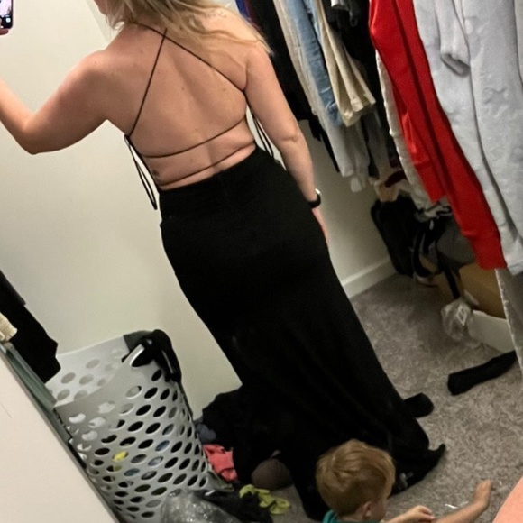 Windsor Dress - black, formal, open-back dress - Picture 5 of 6